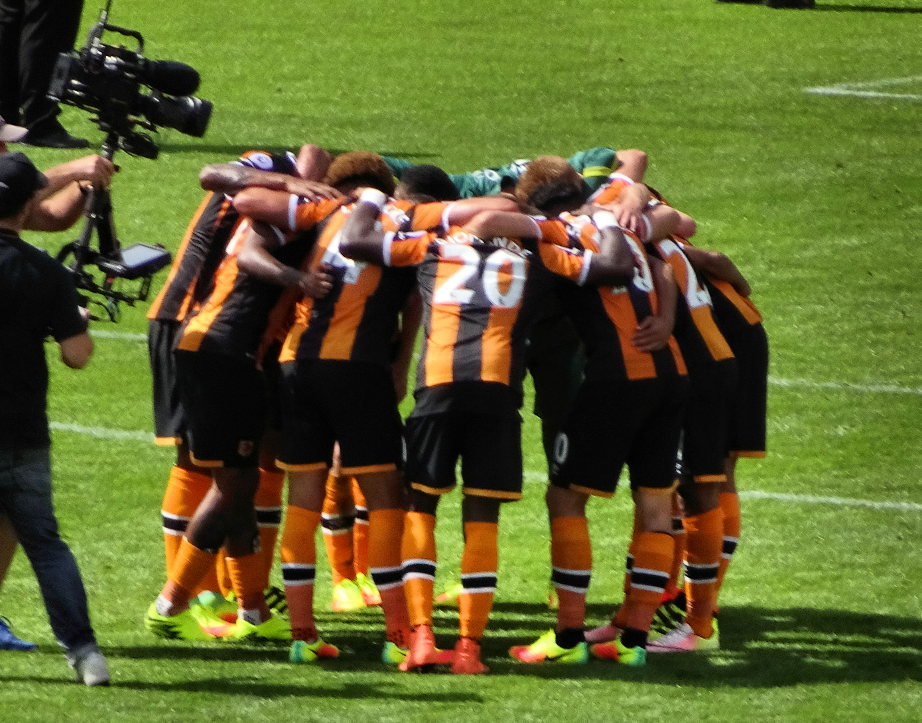 EFL 16/17: Derby v Hull City artwork